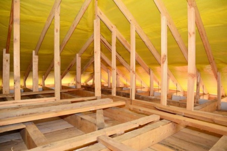 Pourquoi r&eacute;nover la charpente de votre maison &agrave; Cousance ?